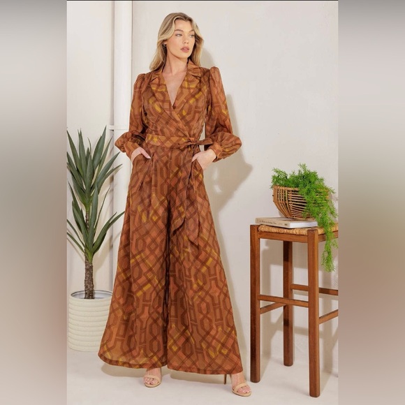 NWT Boutique Elara Brown Wide-Leg Surplice Jumpsuit - Picture 3 of 8